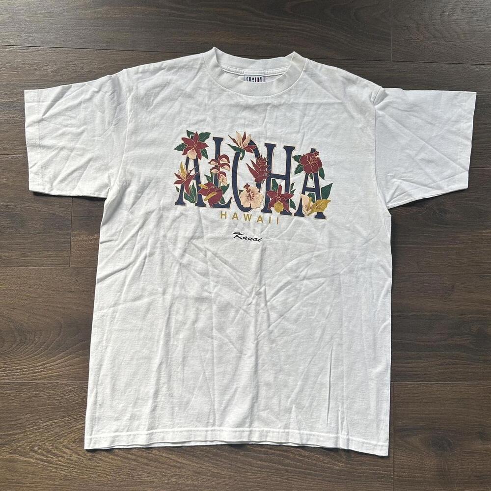 American Vintage Men's White and Multi Tshirt